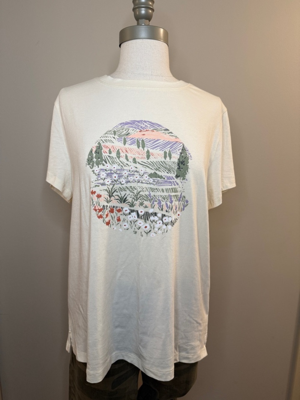 CeCe Cream Short-Sleeve Tee with Pastel Floral Circle Graphic